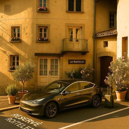 Appart'Hotel Chaleureux Au Coeur De Tullins - Le Roitelet エクステリア 写真